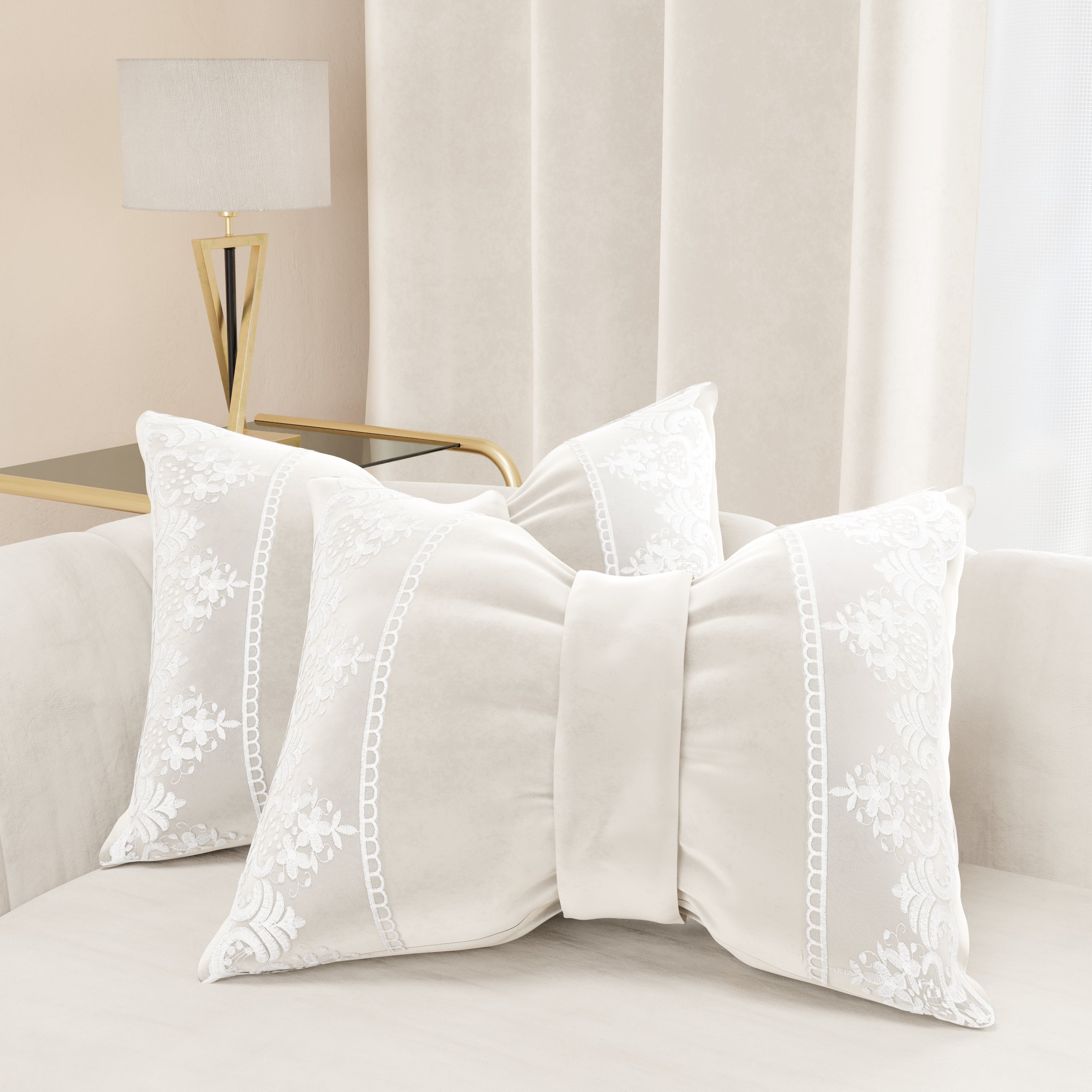 Cuscino Arredo Fiocco in Velluto e Balza con Pizzo Rebrodè 40x50 cm, Cuscino divano Bianco Latte By Sissy