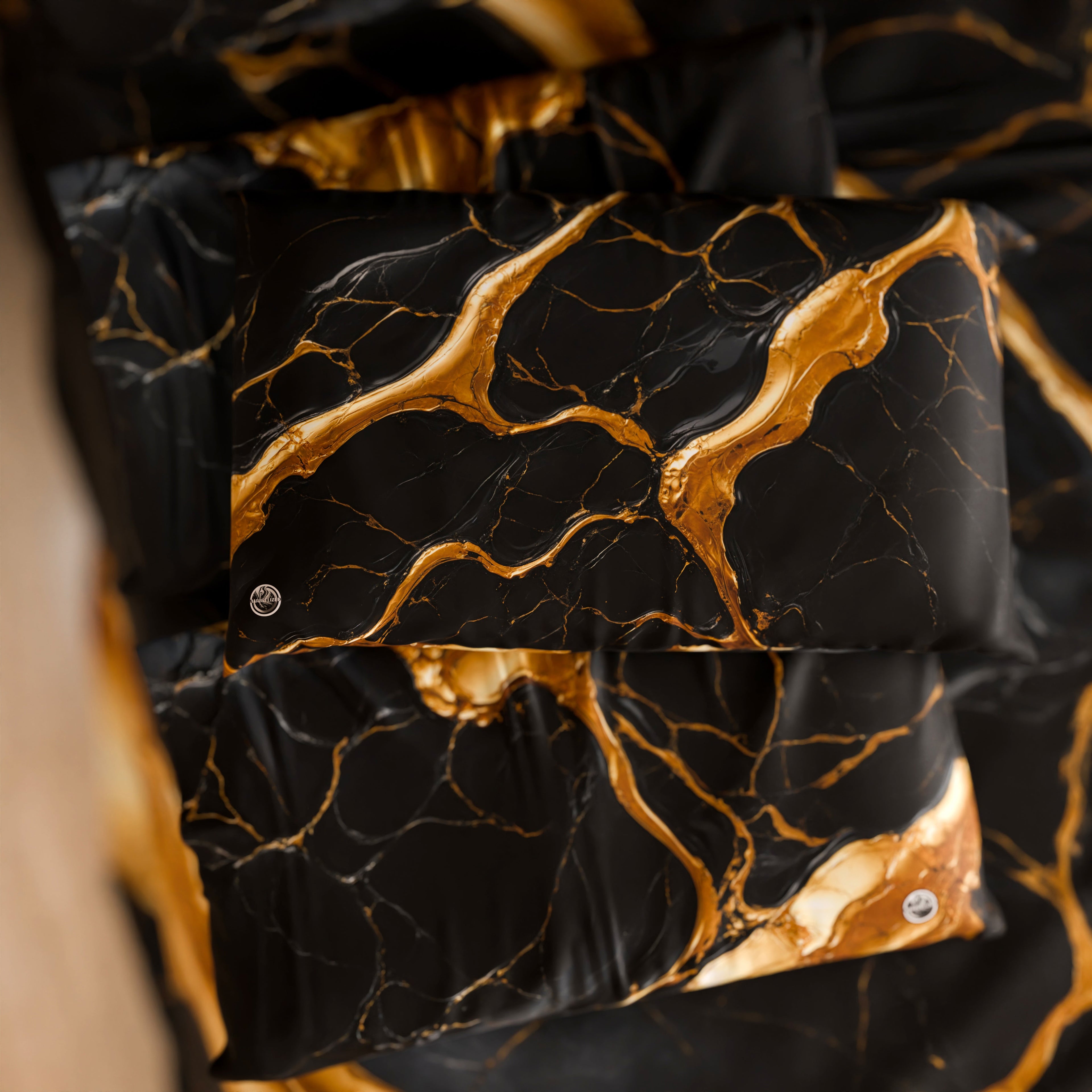 Coppia Federe Cuscino Eleganti Effetto Marmo Nero Oro
