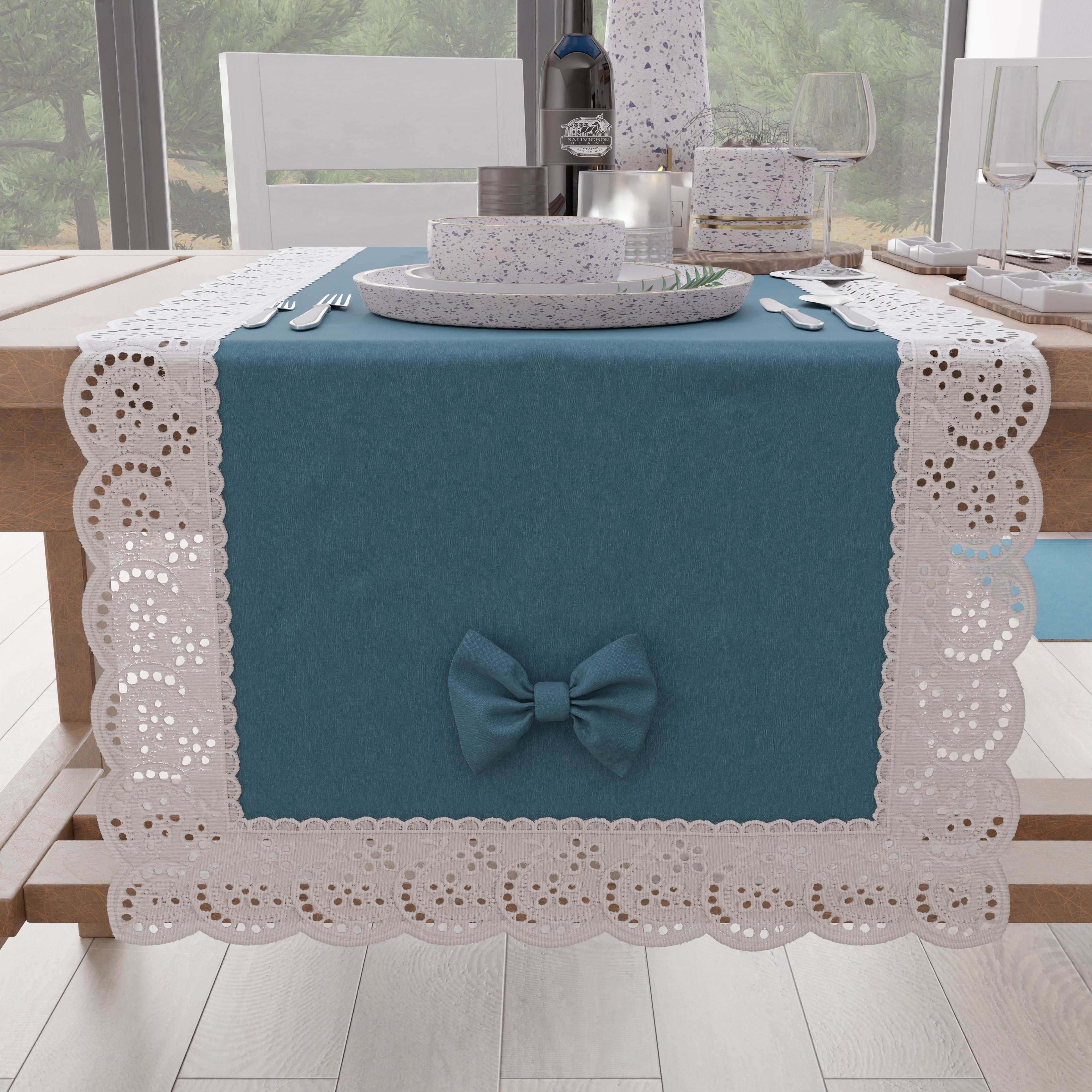 Runner da Tavolo Elegante Shabby Chic con Pizzo e Fiocchi Blu Avion