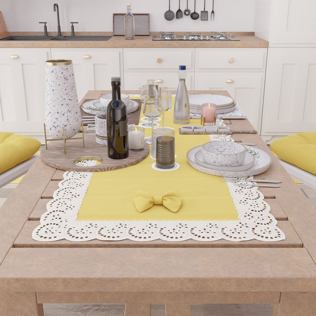 Runner da Tavolo Elegante Shabby Chic con Pizzo e Fiocchi Giallo