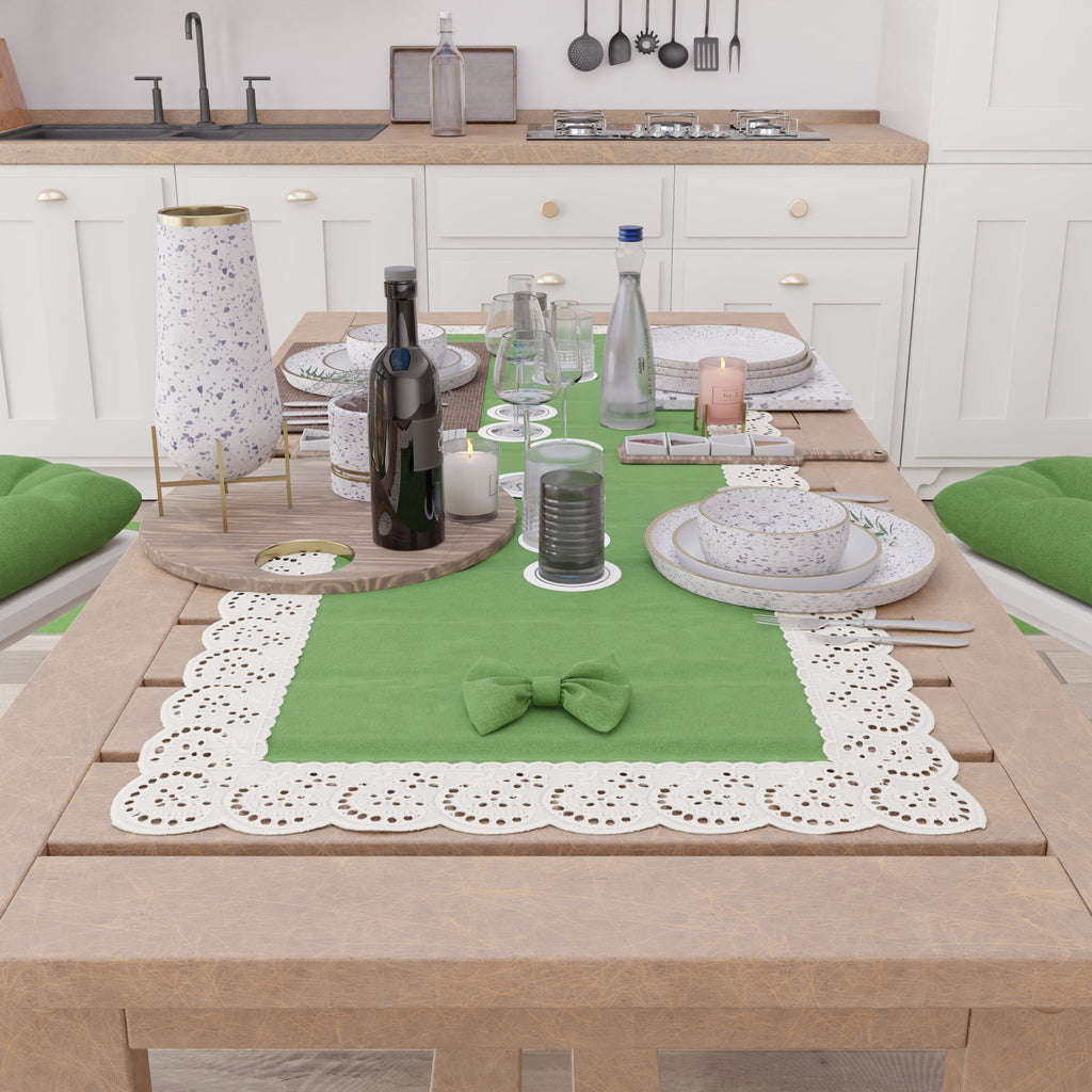 Runner da Tavolo Elegante Shabby Chic con Pizzo e Fiocchi Verde